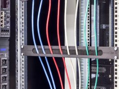 RAB-ZP-X03-A3 - 19" priechodzia panel 1U rozdělený horizontálně, so štetinami