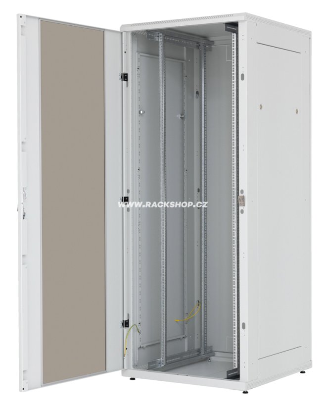 19“rozvaděč Triton š.800mm, posuvné vertikální lišty