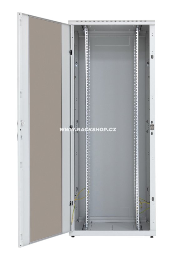 19“rozvaděč Triton š.800mm, stabilní svařovaná konstrukce